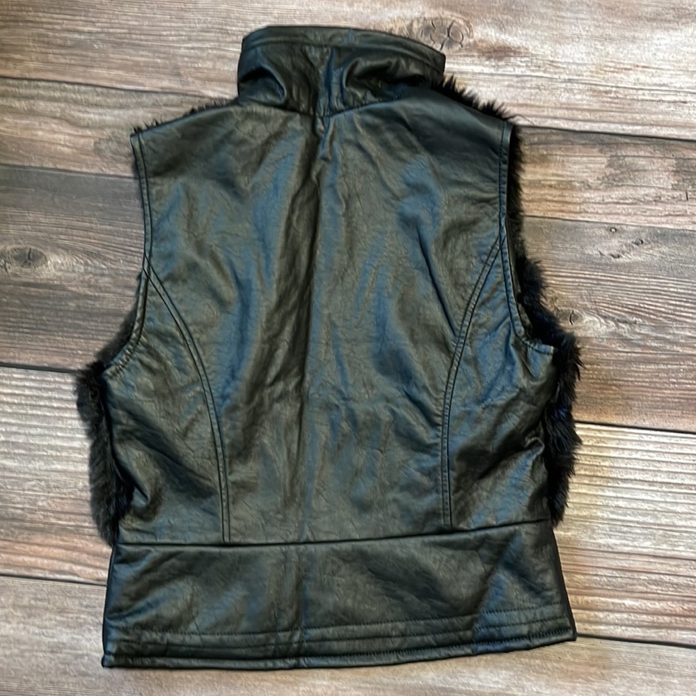 Faux Leather&Fur Vest! - Picture 2 of 2